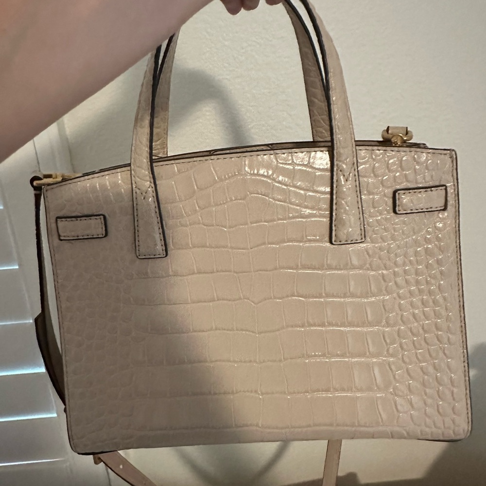 Tory Burch Beige Crocodile-Embossed Tote NWOT - Picture 3 of 6